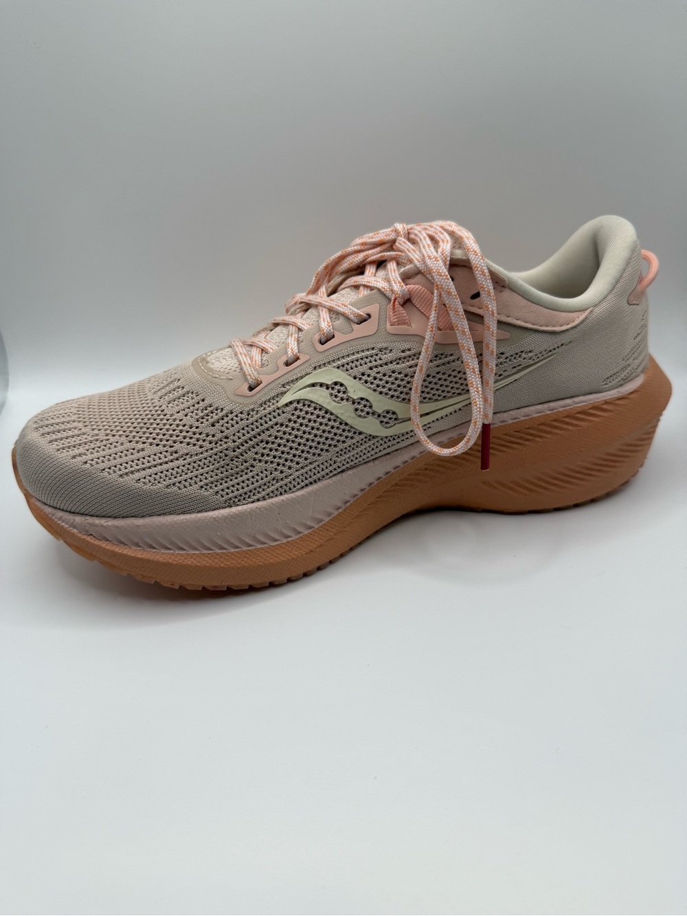 Limited Edition Triumph 21 Saucony Women's Running Shoes